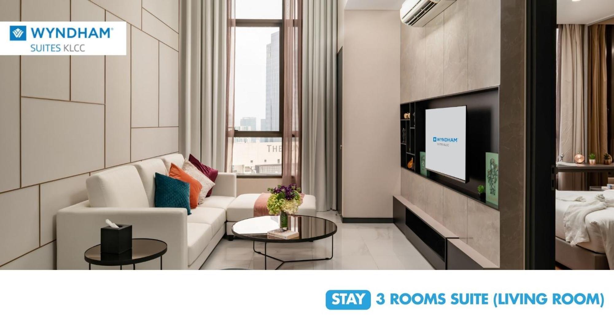 Wyndham Suites Klcc Kuala Lumpur Exterior foto 3-room suite living room